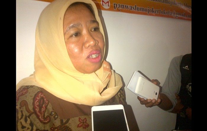 Hari Pertama Dipanggil Panwaslu, Kepala Dinas Perizinan Kota Mojokerto Mangkir Hari Pertama Dipanggil Panwaslu, Kepala Dinas Perizinan Kota Mojokerto Mangkir