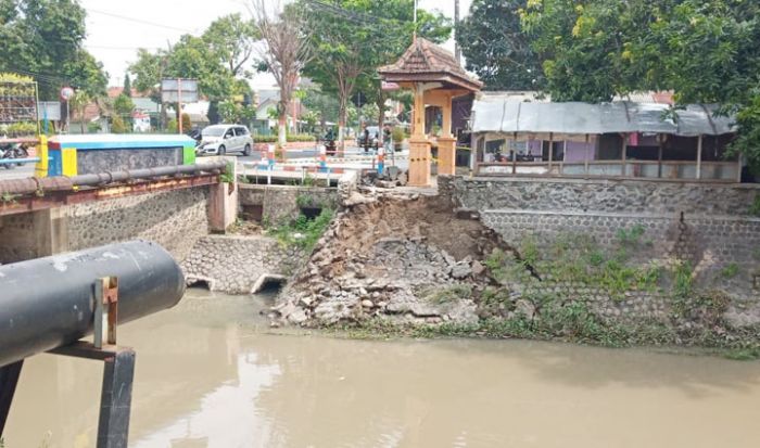Jebol Lagi, Sungai Sadar Makin Mengkhawatirkan, Hari ini DPUPR Mulai Pasang Gedek