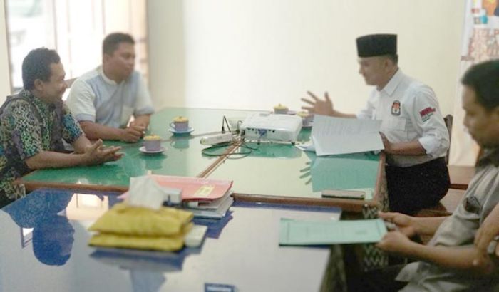 Perwakilan Ormas Pacitan Siap Daftarkan Paslon Independen ke KPU Perwakilan Ormas Pacitan Siap Daftarkan Paslon Independen ke KPU