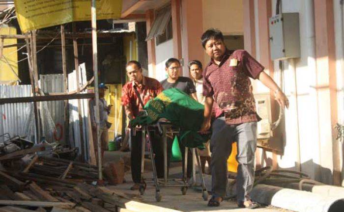 Empat Pria di Surabaya Tewas Usai Pesta Miras Empat Pria di Surabaya Tewas Usai Pesta Miras