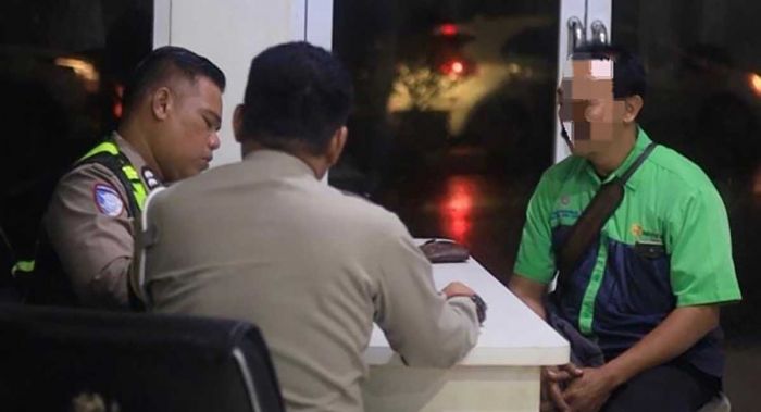 Ugal-ugalan saat Berkendara, Satlantas Gresik Tilang Sopir Transjatim 