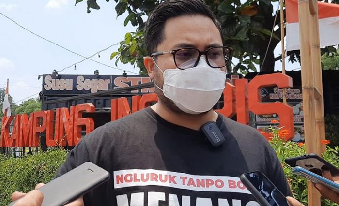 Dhito Kaji Pembangunan Kereta yang Menghubungkan Kampung Inggris - SLG - Bandara Kediri Dhito Kaji Pembangunan Kereta yang Menghubungkan Kampung Inggris - SLG - Bandara Kediri