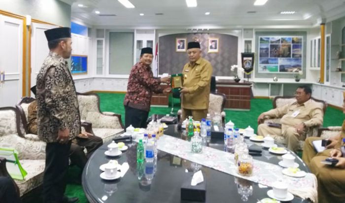 Bupati Malang Terima Kunjungan Pengurus DPD LDII Bupati Malang Terima Kunjungan Pengurus DPD LDII