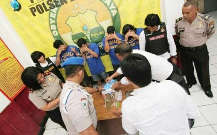 Pesta Sabu di Jalan Gresik PPI, 3 Pemakai dan 1 Pengedar Diringkus Pesta Sabu di Jalan Gresik PPI, 3 Pemakai dan 1 Pengedar Diringkus