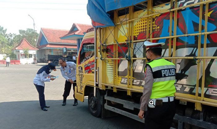 Bersama Dishub Jatim, Polres Mojokerto Kota Gelar Operasi di Terminal Kertajaya Bersama Dishub Jatim, Polres Mojokerto Kota Gelar Operasi di Terminal Kertajaya