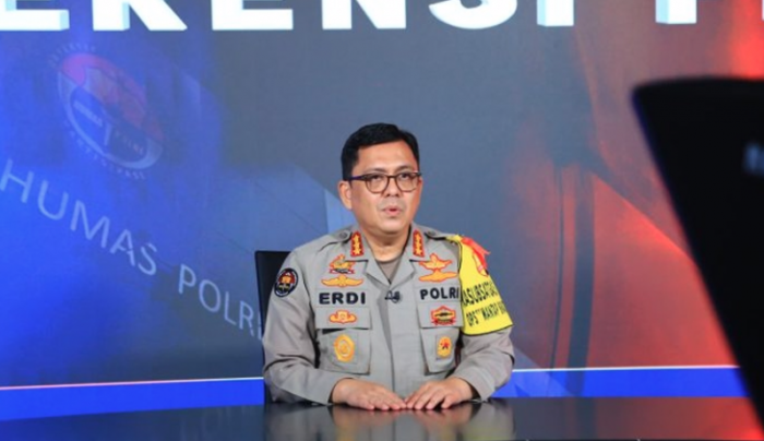 Polri Limpahkan Berkas Perkara Kasus Penyebaran Hoaks Pilpres 2024 ke Kejaksaan Polri Limpahkan Berkas Perkara Kasus Penyebaran Hoaks Pilpres 2024 ke Kejaksaan