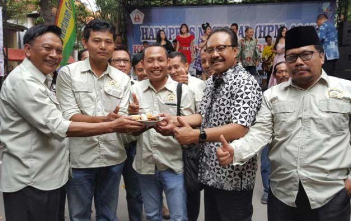 Wagub Jatim, Bupati dan Wabup Gresik Kompak Hadiri Resepsi HPN KWG 2017