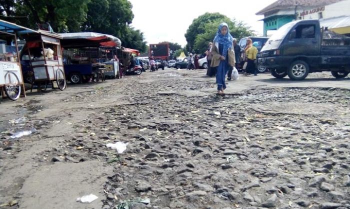 Dewan Soroti Jalan Rusak di Pasar Besar Batu