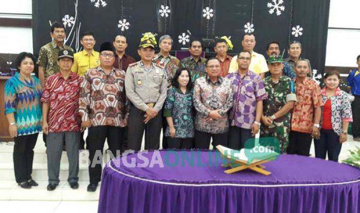 Pj Bupati Gresik Sidak Gereja, Pastikan Keamanan Jemaat Pj Bupati Gresik Sidak Gereja, Pastikan Keamanan Jemaat