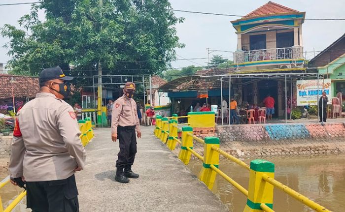 ​Cegah Kerumunan Massa, Polsek Krian Hentikan Tasyakuran Kades Sidomulyo Terpilih