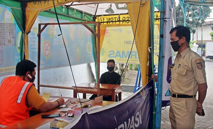 Kunjungi Desa Sebelah, Warga Blabak Kota Kediri Tertahan 12 Jam di Ruang Observasi Kunjungi Desa Sebelah, Warga Blabak Kota Kediri Tertahan 12 Jam di Ruang Observasi
