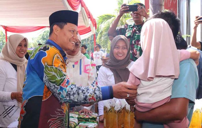 Stabilkan Harga Bahan Pokok, Pemkot Pasuruan Gelar Gerakan Pangan Murah Serentak di 4 Kecamatan Stabilkan Harga Bahan Pokok, Pemkot Pasuruan Gelar Gerakan Pangan Murah Serentak di 4 Kecamatan