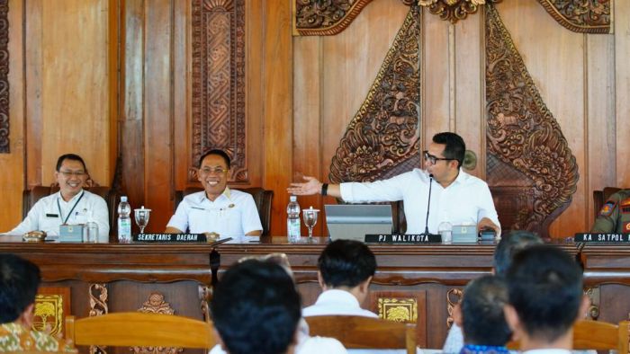 Tingkatkan Pelayanan Publik 2024, Pemkot Mojokerto Kuatkan Smart City Enam Dimensi Tingkatkan Pelayanan Publik 2024, Pemkot Mojokerto Kuatkan Smart City Enam Dimensi