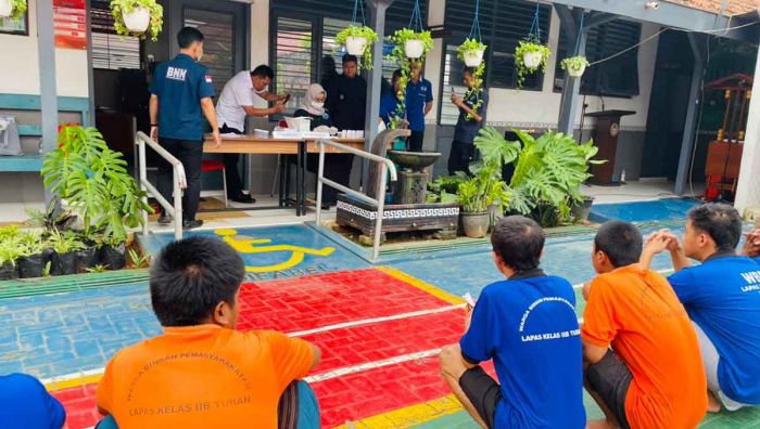 Lapas Tuban Gelar Deklarasi Anti-Narkoba Lapas Tuban Gelar Deklarasi Anti-Narkoba