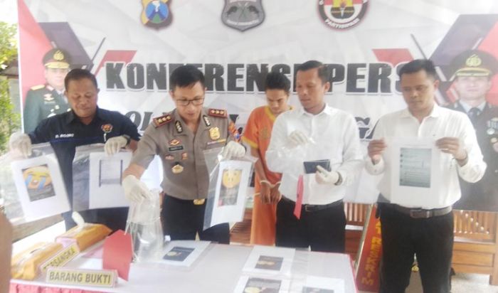 Unggah Video Mesumnya dengan Mantan Pacar, Iblis Asal Lamongan Diringkus Polisi Unggah Video Mesumnya dengan Mantan Pacar, Iblis Asal Lamongan Diringkus Polisi