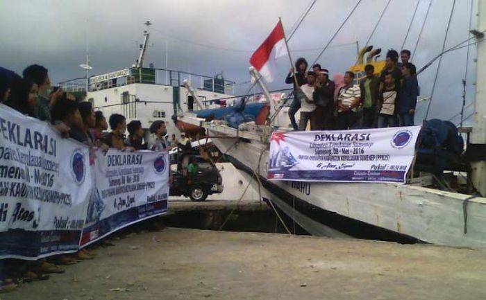Legislator Tanggapi Dingin Deklarasi Kabupaten Kepulauan Sumenep Legislator Tanggapi Dingin Deklarasi Kabupaten Kepulauan Sumenep