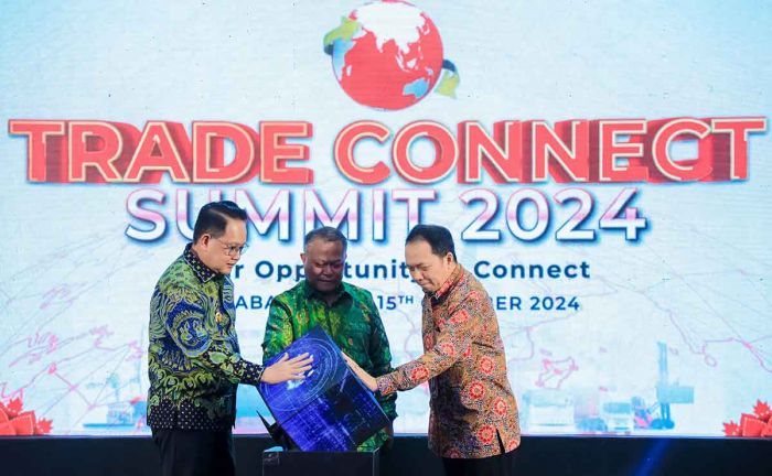 Adhy Karyono Optimistis Bank Jatim Trade Connect Summit 2024 Antarkan UMKM Naik Kelas Adhy Karyono Optimistis Bank Jatim Trade Connect Summit 2024 Antarkan UMKM Naik Kelas