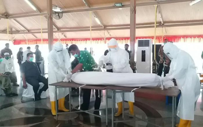 Tim Gugus Tugas Covid-19 Bangkalan Gelar Rakor dan Simulasi Pemulasaran Jenazah Covid-19 Tim Gugus Tugas Covid-19 Bangkalan Gelar Rakor dan Simulasi Pemulasaran Jenazah Covid-19