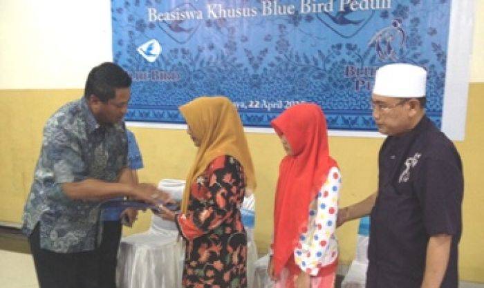 Sopir Taksi yang ditemukan Tewas di Jl Kalisosok, Puasa Rajab, Ingatkan Anak Jaga Calon Cucu Sopir Taksi yang ditemukan Tewas di Jl Kalisosok, Puasa Rajab, Ingatkan Anak Jaga Calon Cucu