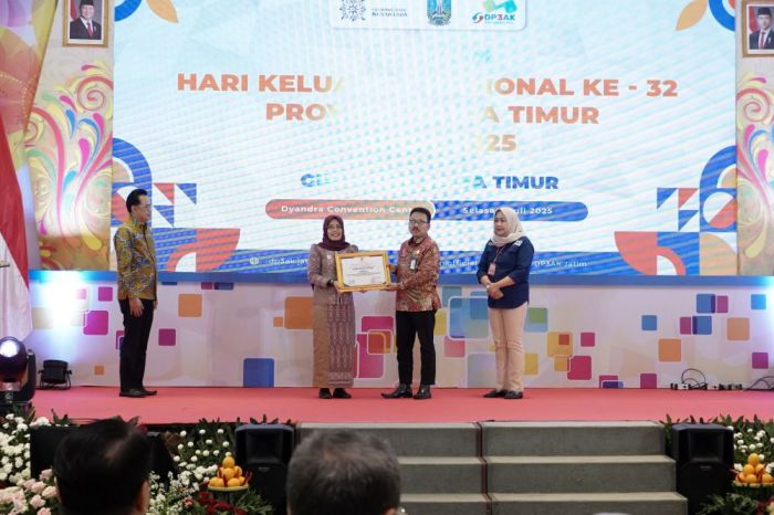 Tekan Angka Stunting, Kebijakan PPPS Bupati Kediri Raih Penghargaan Terbaik ke-3 di Jatim Tekan Angka Stunting, Kebijakan PPPS Bupati Kediri Raih Penghargaan Terbaik ke-3 di Jatim