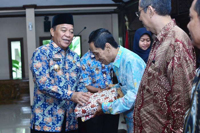 Pemkab Lamongan Kekurangan 5.549 PNS Pemkab Lamongan Kekurangan 5.549 PNS