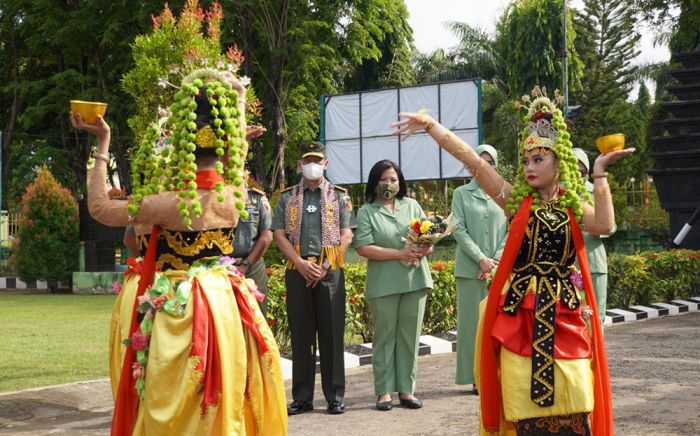Kodim 0827/Sumenep Sambut Hangat Kunker Perdana Danrem 084/Bhaskara Jaya Kodim 0827/Sumenep Sambut Hangat Kunker Perdana Danrem 084/Bhaskara Jaya