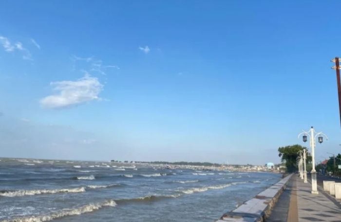BMKG Tuban Peringatkan Gelombang Laut Capai 2,5 Meter, Nelayan Diminta Waspada