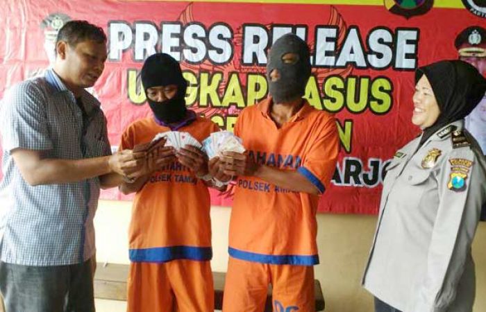 Cari Cacing Sambil Judi Remi, Dua Warga Dibekuk Polsek Taman Cari Cacing Sambil Judi Remi, Dua Warga Dibekuk Polsek Taman
