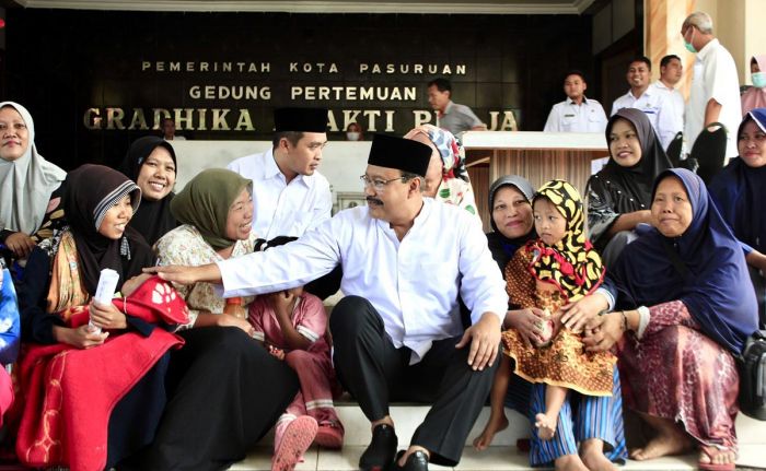 Cegah Stunting, Pemkot Pasuruan Bagikan Bantuan Pangan Sebanyak 872 KRS Cegah Stunting, Pemkot Pasuruan Bagikan Bantuan Pangan Sebanyak 872 KRS