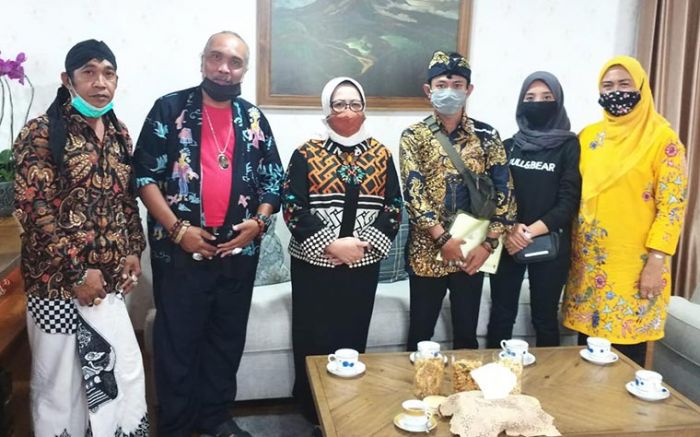 Prihatin Kondisi Seniman, FPK Jatim Surati Presiden Prihatin Kondisi Seniman, FPK Jatim Surati Presiden