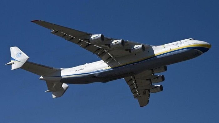 Pesawat Kargo Terbesar di Dunia Milik Ukraina Dihancurkan Tentara Rusia Pesawat Kargo Terbesar di Dunia Milik Ukraina Dihancurkan Tentara Rusia