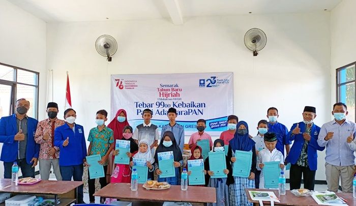 PAN Gresik Santuni Ratusan Anak Yatim dan Warga Kurang Beruntung PAN Gresik Santuni Ratusan Anak Yatim dan Warga Kurang Beruntung