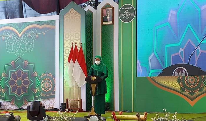 Begini Pesan Gubernur Khofifah saat Hadiri Pelantikan PC Muslimat NU Kabupaten Blitar Begini Pesan Gubernur Khofifah saat Hadiri Pelantikan PC Muslimat NU Kabupaten Blitar