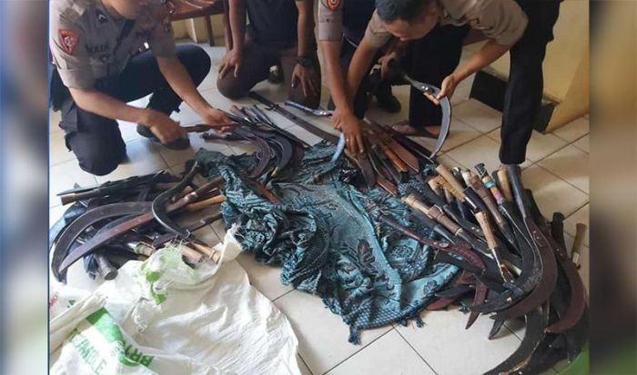 Ratusan Celurit Diamankan Polisi, Pilkades Sampang Ricuh