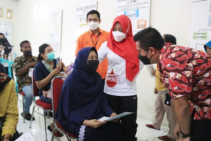 BLT BBM di Kabupaten Mojokerto Mulai Cair, Dikucurkan Bareng dengan Bantuan Sembako BLT BBM di Kabupaten Mojokerto Mulai Cair, Dikucurkan Bareng dengan Bantuan Sembako