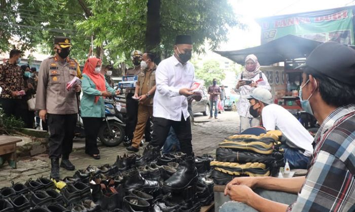 Wujudkan Gresik Baru, Gus Yani-Bu Min Akan Sulap Jalan Basuki Rahmat Jadi Sentra UMKM ala Malioboro Wujudkan Gresik Baru, Gus Yani-Bu Min Akan Sulap Jalan Basuki Rahmat Jadi Sentra UMKM ala Malioboro