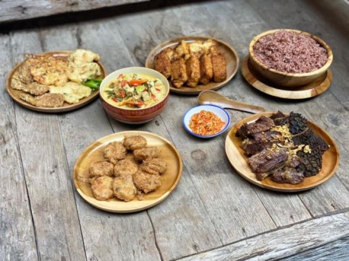 Bale Reren, Kuliner Baru di Yogya, Makan Sambil Belajar Kebudayaan, Khas Dimasak dengan Kayu Bale Reren, Kuliner Baru di Yogya, Makan Sambil Belajar Kebudayaan, Khas Dimasak dengan Kayu