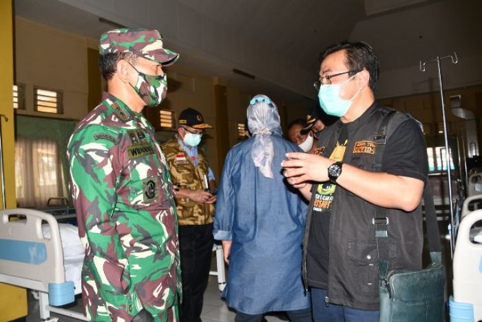 Pangdam Brawijaya Tinjau RS Indrapura, Siap Tampung Pasien Covid-19 Pangdam Brawijaya Tinjau RS Indrapura, Siap Tampung Pasien Covid-19