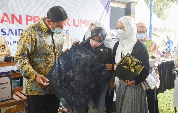 Hari Disabilitas Internasional, Wali Kota Kediri Buka Bazar dan Pameran Produk UKM Disabilitas Hari Disabilitas Internasional, Wali Kota Kediri Buka Bazar dan Pameran Produk UKM Disabilitas