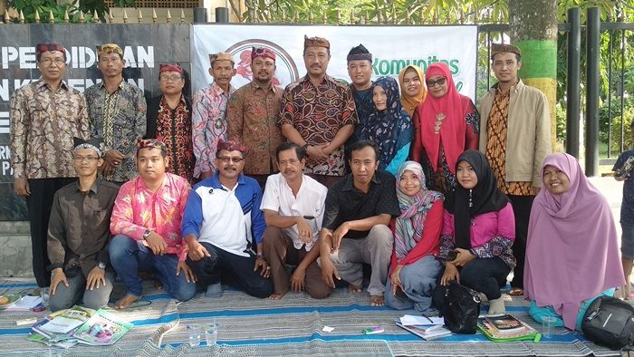 Komunitas Dhu Komunitas Dhu