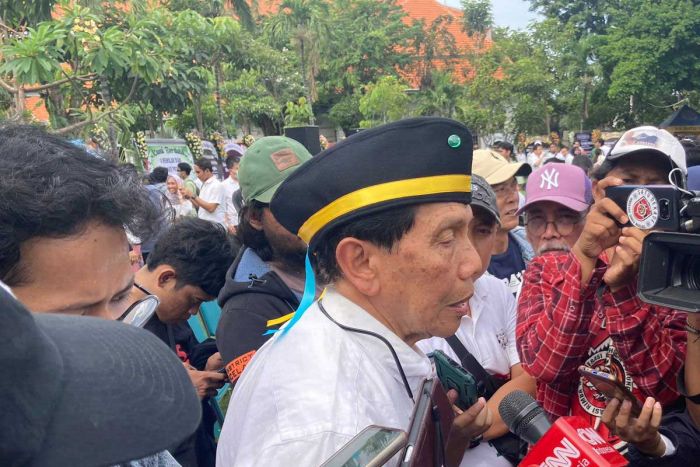 Mantan Rektor Unair Sebut Pemecatan Dekan FK tidak Sesuai Prosedur Mantan Rektor Unair Sebut Pemecatan Dekan FK tidak Sesuai Prosedur