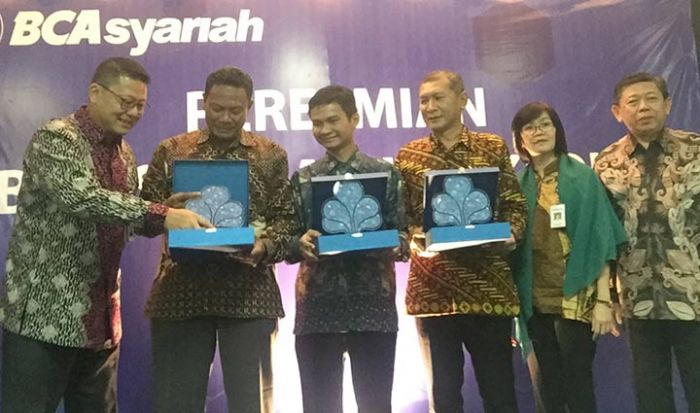 Perluas Layanan di Jawa Timur, BCA Syariah Resmikan Cabang di Kediri Perluas Layanan di Jawa Timur, BCA Syariah Resmikan Cabang di Kediri