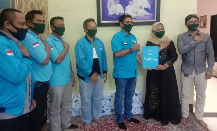 Partai Gelora Pastikan Berpartisipasi di Pilkada, Sudah Serahkan Rekom Kepada 14 Cakada Partai Gelora Pastikan Berpartisipasi di Pilkada, Sudah Serahkan Rekom Kepada 14 Cakada