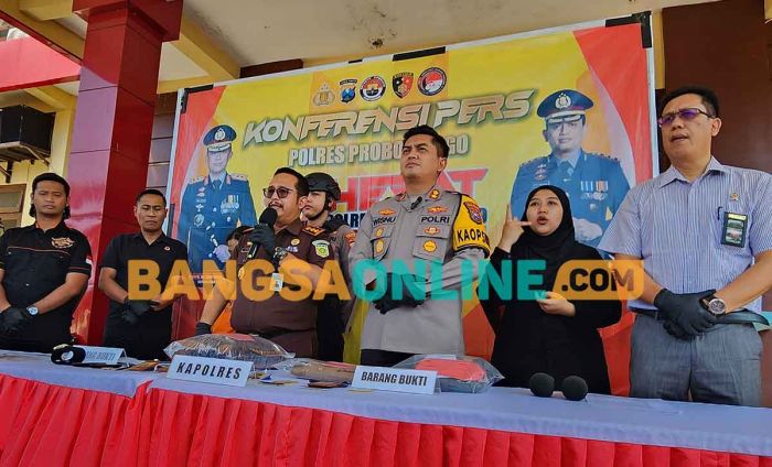 Polisi Ungkap Modus Penipuan Catut APH di Kabupaten Probolinggo Polisi Ungkap Modus Penipuan Catut APH di Kabupaten Probolinggo