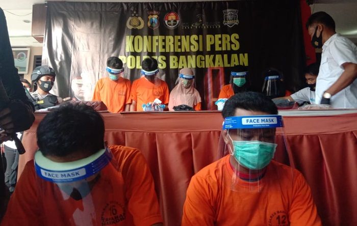 Polres Bangkalan Tangkap 7 Pengedar Narkoba, 3 di antaranya Wanita Polres Bangkalan Tangkap 7 Pengedar Narkoba, 3 di antaranya Wanita