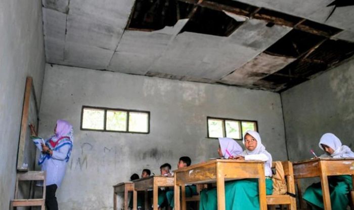 108 Gedung Sekolah di Pasuruan Tak Layak untuk Proses Belajar 108 Gedung Sekolah di Pasuruan Tak Layak untuk Proses Belajar