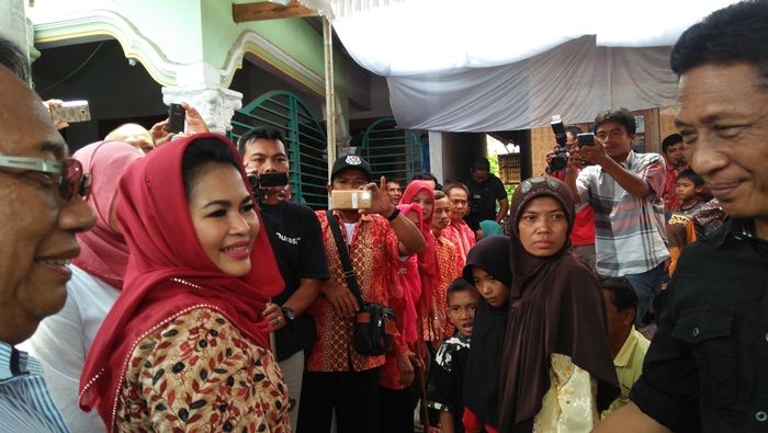 Terkait Puisi Sukmawati, Puti Optimis Tak Berpengaruh di Pilkada Jatim Terkait Puisi Sukmawati, Puti Optimis Tak Berpengaruh di Pilkada Jatim