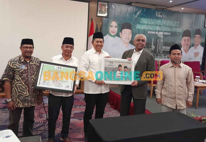 Paslon SAE Tegaskan Siap Berkolaborasi saat Dialog Kahmi Sidoarjo Paslon SAE Tegaskan Siap Berkolaborasi saat Dialog Kahmi Sidoarjo