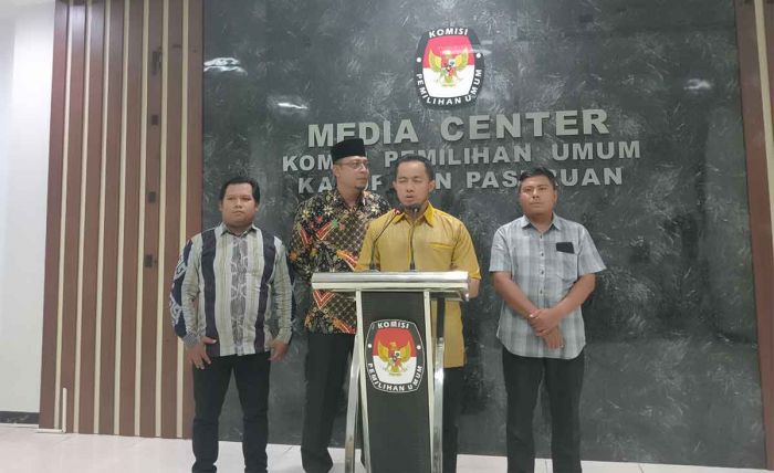 KPU Kabupaten Pasuruan Belum Terima Pendaftar di Hari Pertama KPU Kabupaten Pasuruan Belum Terima Pendaftar di Hari Pertama