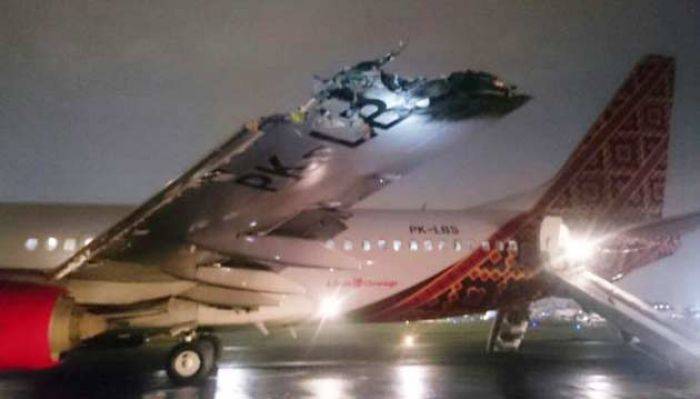 Kronologi Batik Air dan Transnusa Tabrakan di Bandara Halim Perdanakusuma Kronologi Batik Air dan Transnusa Tabrakan di Bandara Halim Perdanakusuma